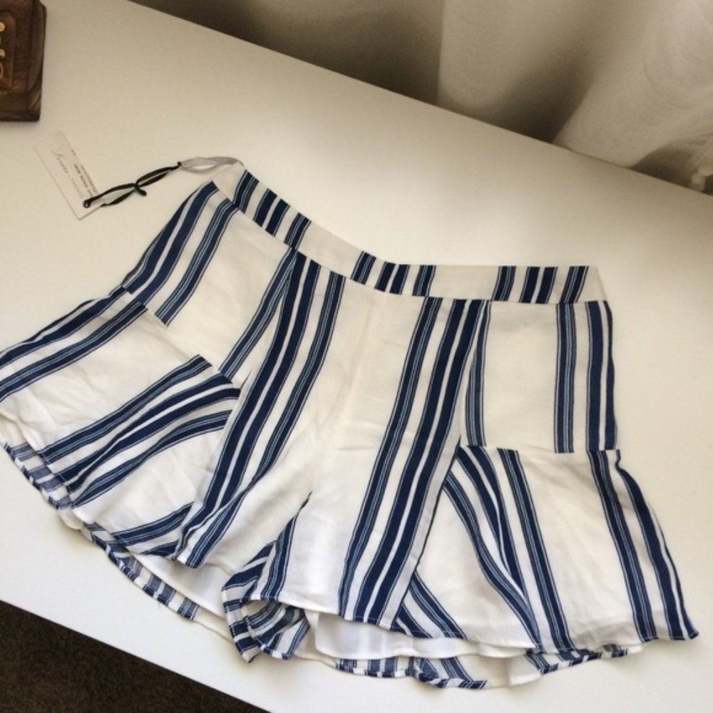 LAST CHANCE | Lovers + Friends Striped Flowy Skort - Picture 1 of 8